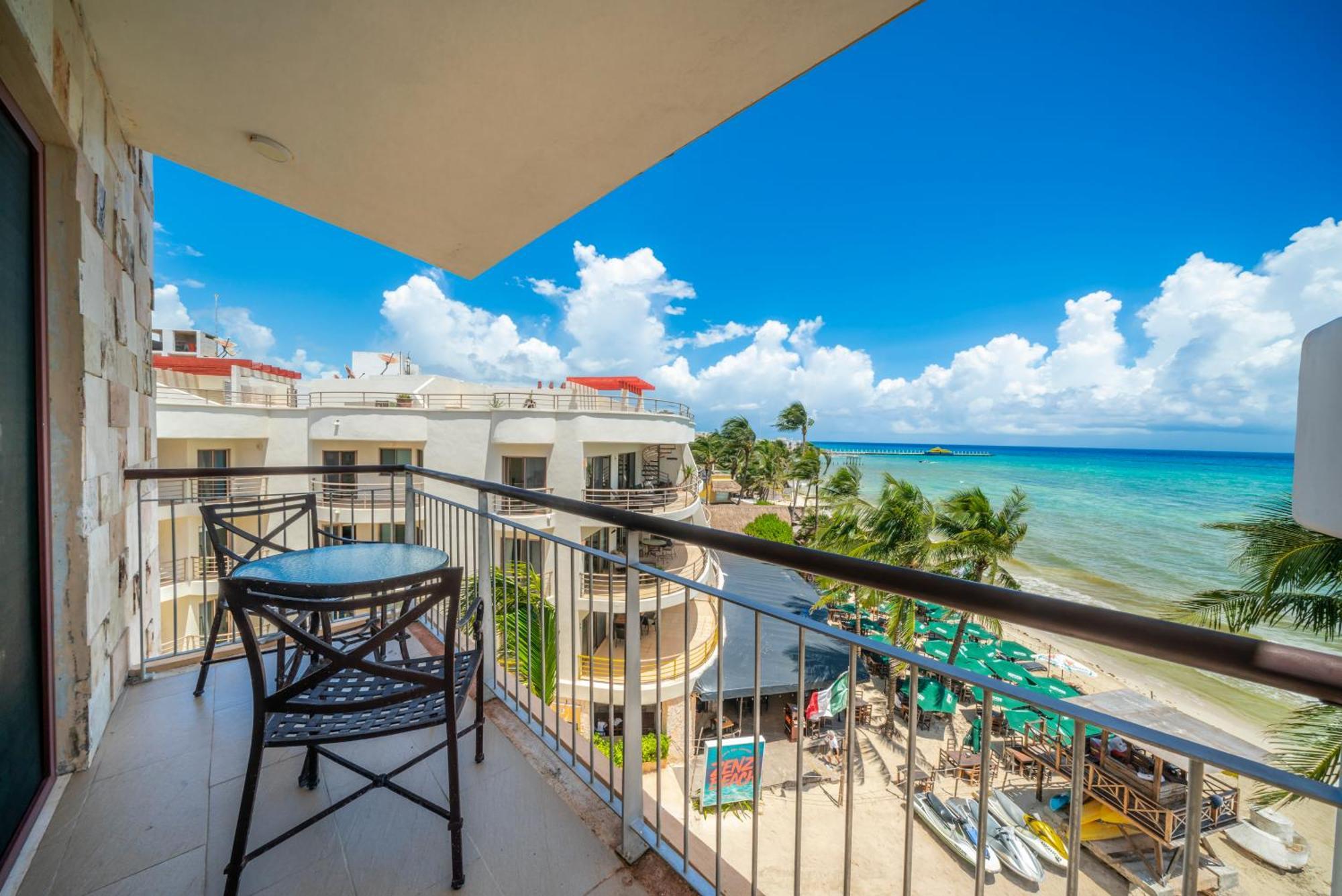 Beachfront 1 Bedroom Condo - El Faro, Surf 407 Плая-дель-Кармен Экстерьер фото